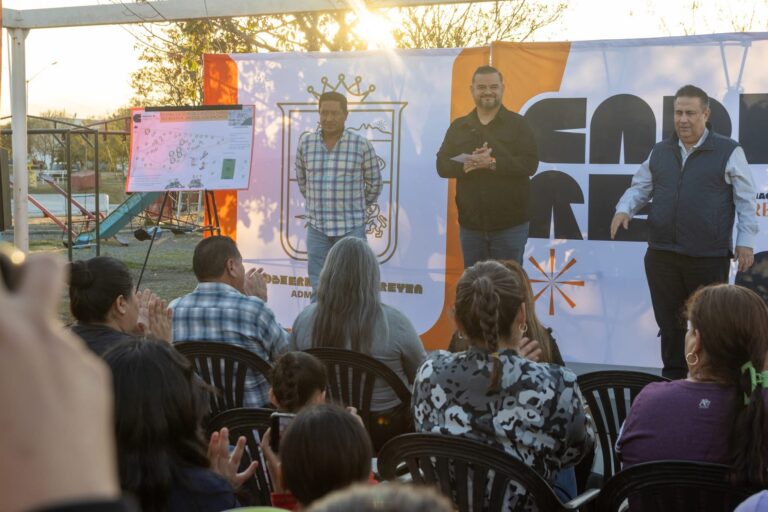 Alcalde Carlos Rodríguez Inicia la Renovación de la Cancha Deportiva y Área Recreativa en Valle de los Encinos.