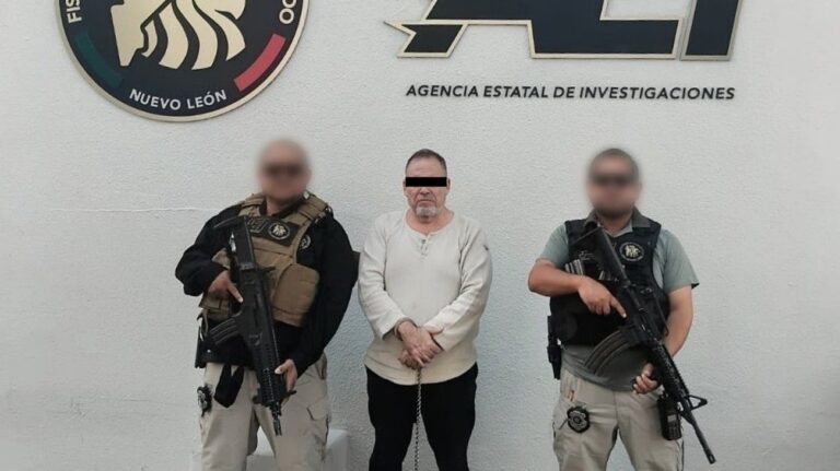 La contactó por redes cuando tenía 13; la habría encerrado y abusado de ella durante 6 años